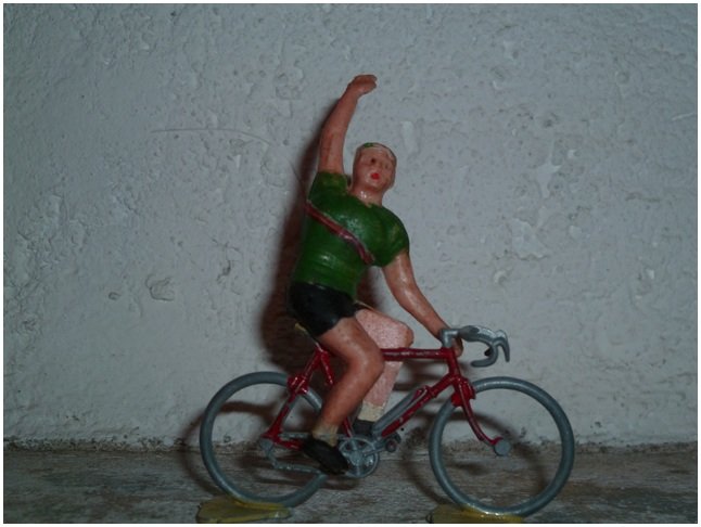Collect-privee-alain-rivolla-cycliste_160