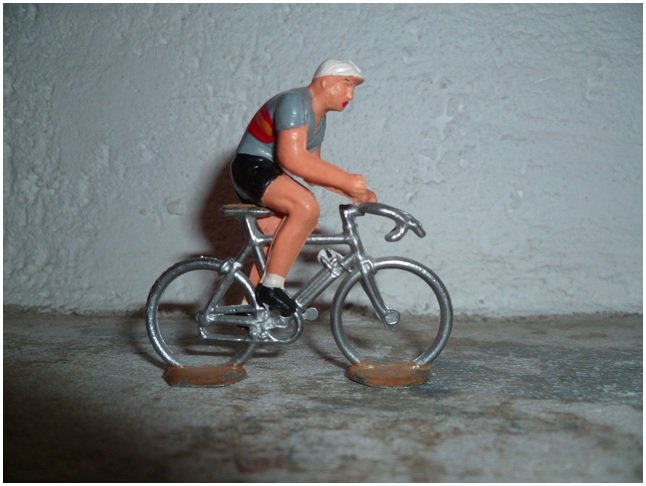 Collect-privee-alain-rivolla-cycliste_162