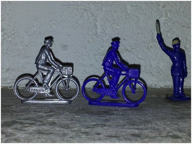 Collect-privee-alain-rivolla-cycliste_165